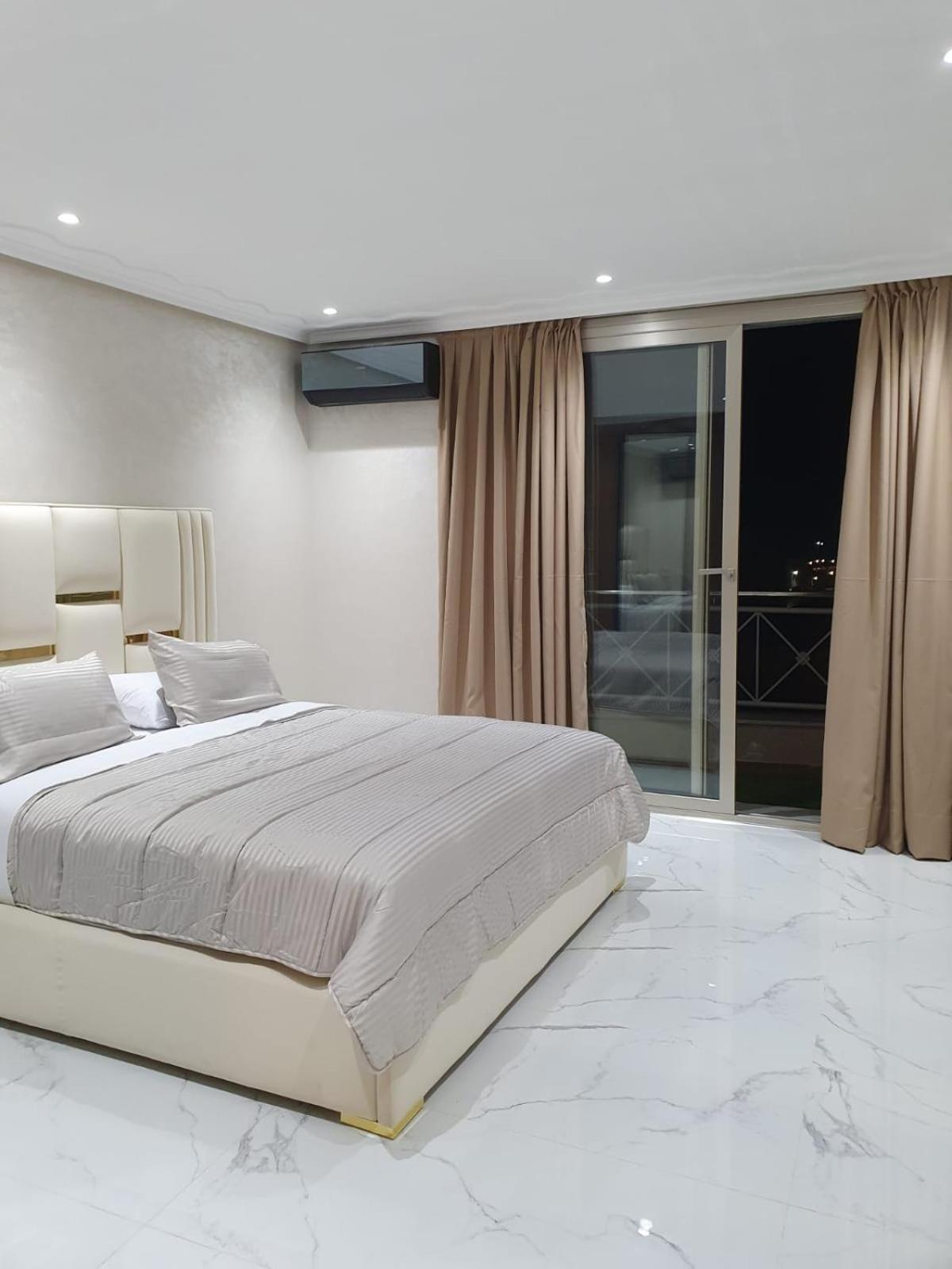 Le Select Appartement Надор Экстерьер фото